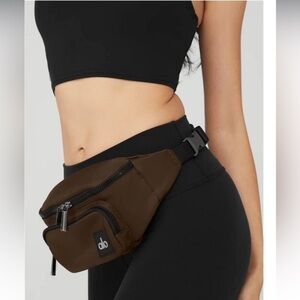 Alo fanny pack